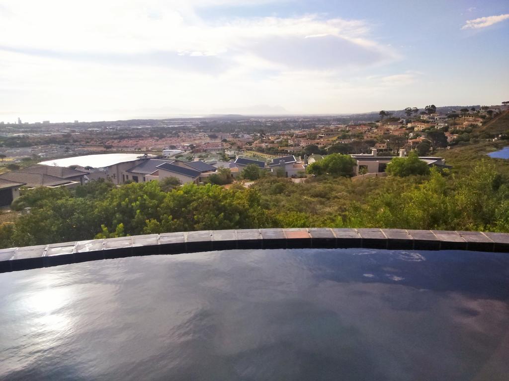 43 On Sandstone Somerset West Exteriör bild