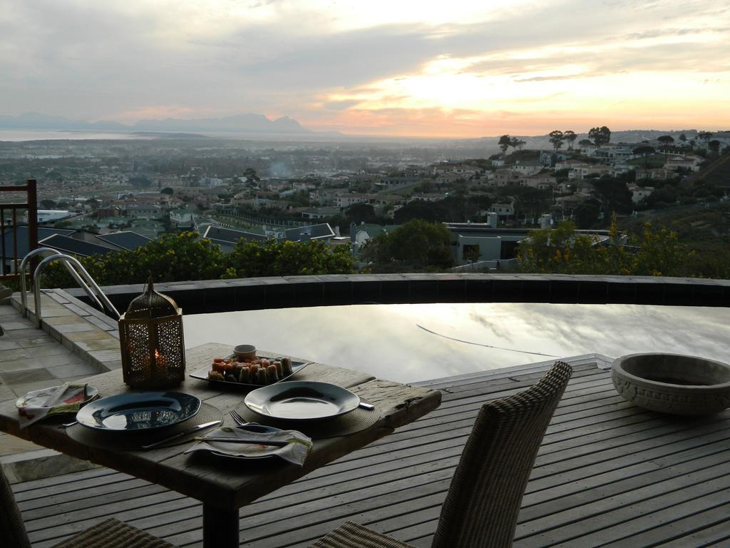 43 On Sandstone Somerset West Exteriör bild