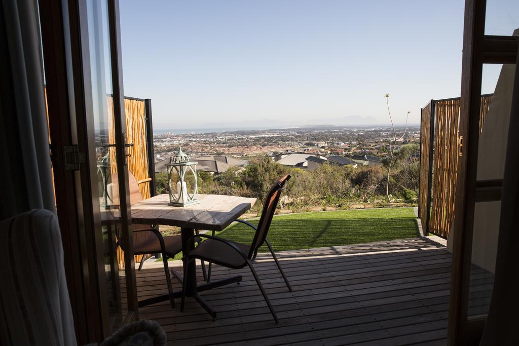 43 On Sandstone Somerset West Exteriör bild